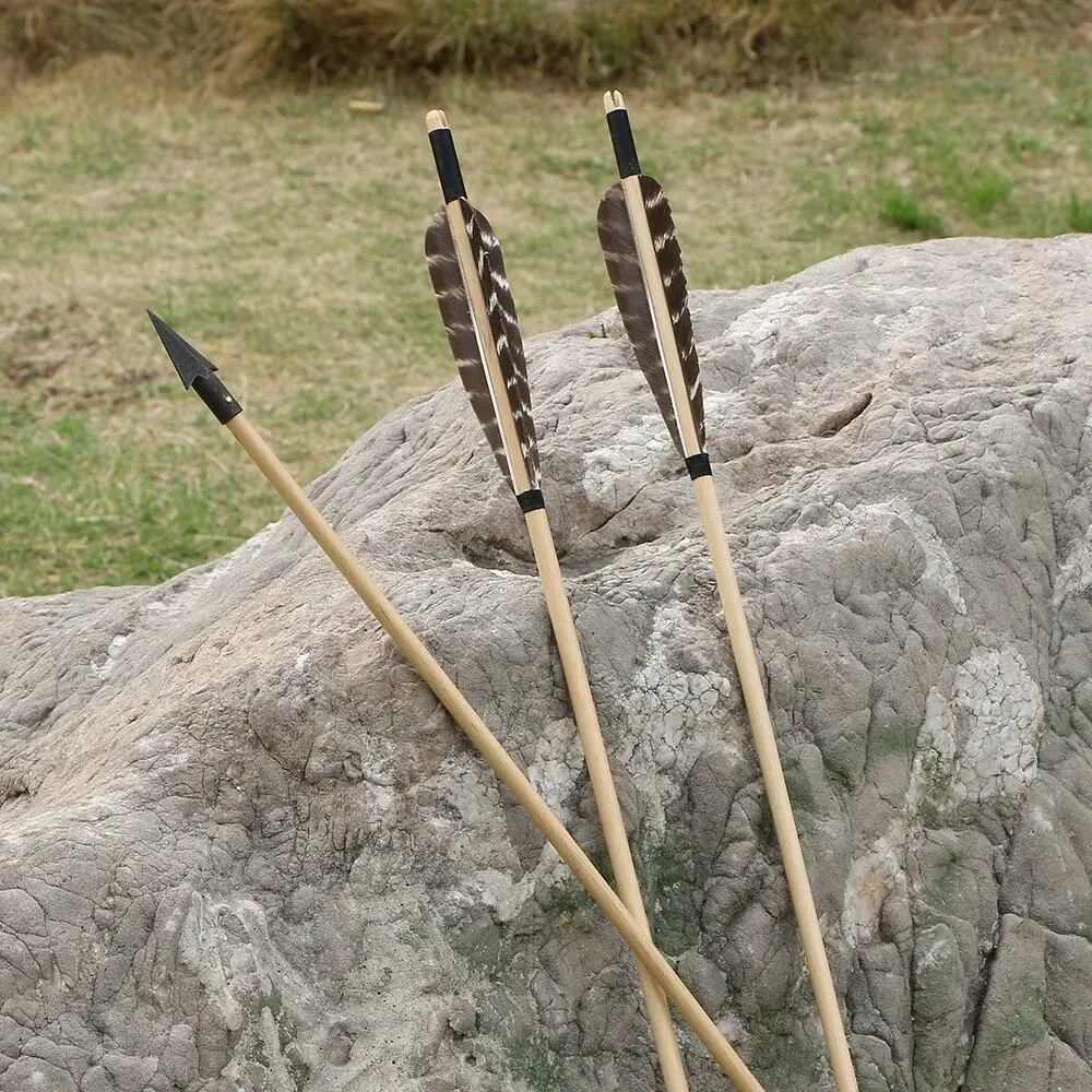 12 Fletched 31.5" Feather Wood Arrows