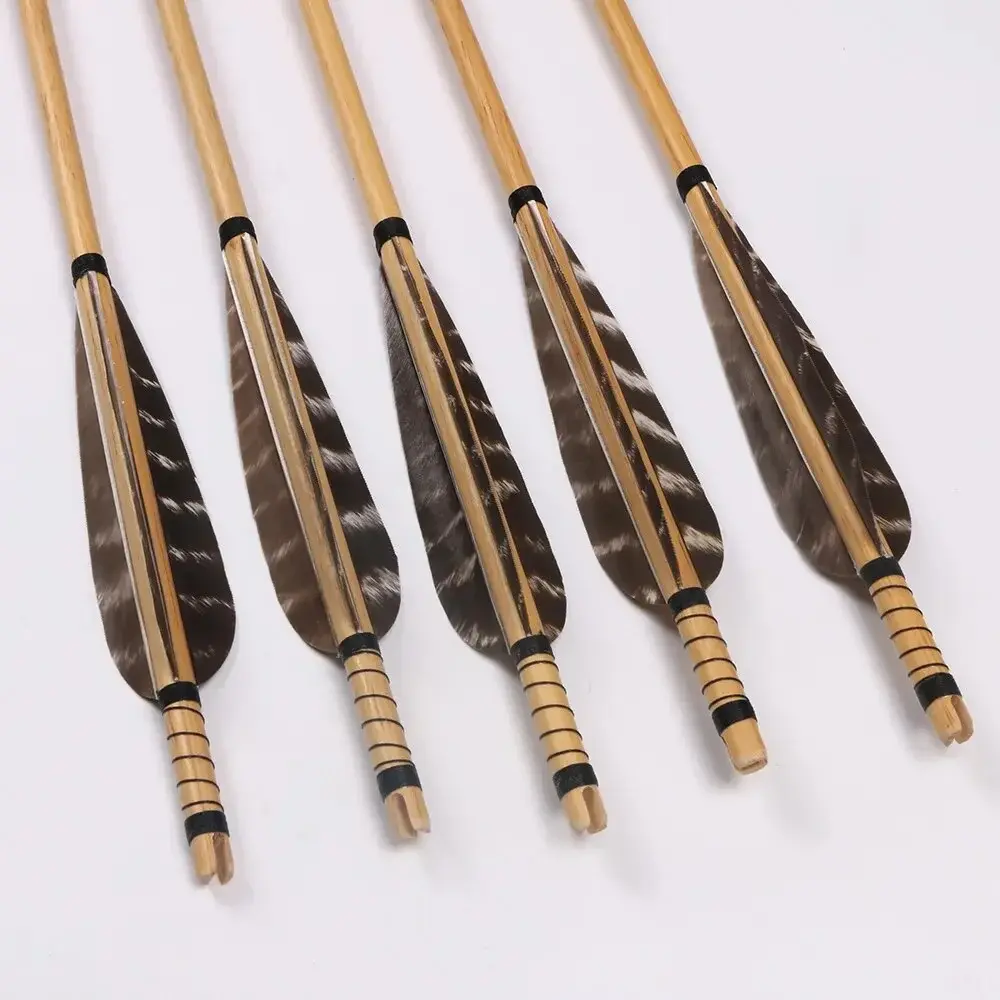 12 Fletched 31.5" Feather Wood Arrows