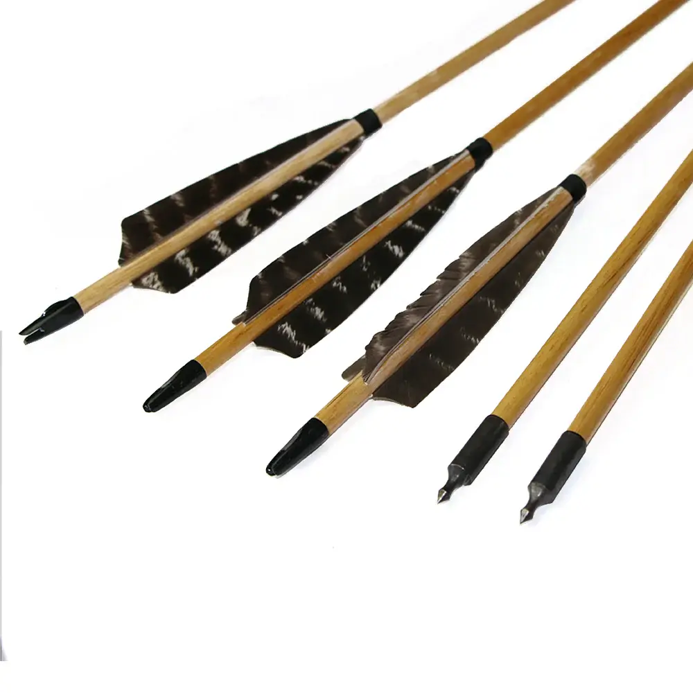 12x 31.5" Shield Feather Wood Practice Arrows with Plastic Nocks Field Tips
